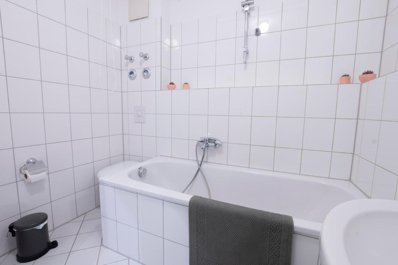 Zwickau Mittendrin, Tolles Balkon-Apartment Eksteriør billede